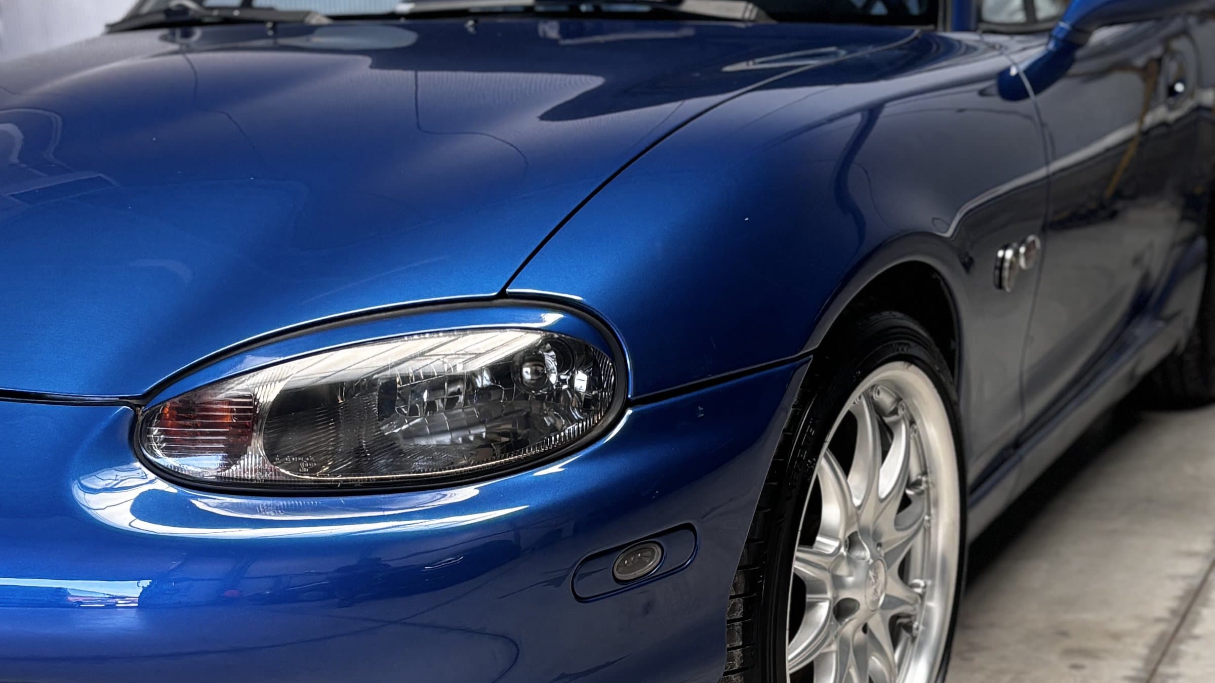 Diepglanzende Mazda MX-5 na detailing bij Shine on Wheels